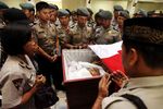 Jenazah Bripka Sukardi Disemayamkan
