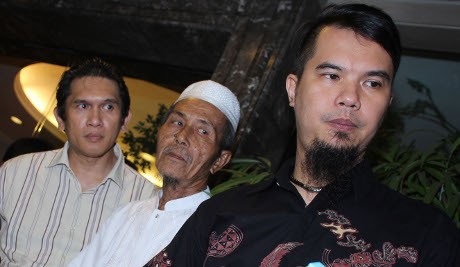 Polisi Sambangi Ahmad Dhani di RSPI Terkait Kecelakaan Dul