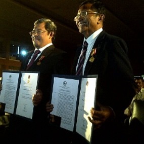 Unpad Berikan Penghargaan Pada Dahlan Iskan dan Ahmad Heryawan