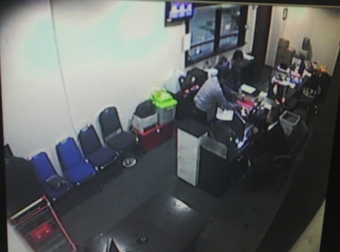 Baru Tiba di MK, Jaksa D yang Ngutil HP Langsung Diciduk ke Kejaksaan