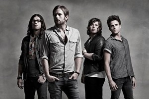 Kings Of Leon Merilis Single Terbaru, Beautiful War