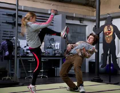 Kick-Ass 2: Diselamatkan Aksi Chloe Moretz