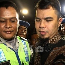 Tetes Air Mata Maia untuk Dul, Dhani Diperiksa Polisi