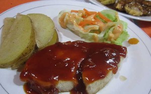 Risto Kalkun: Gurih Empuk Steak Kalkun dan Kalkun Crispy
