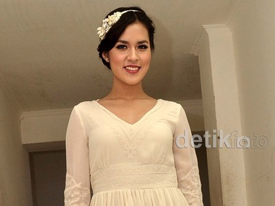 Cantiknya Raisa di Video Klip Pemeran Utama