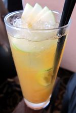 Le Meridien Jakarta Hadirkan Cocktail dan Dessert Berbahan Teh Dilmah