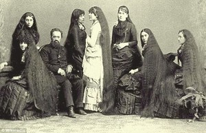 The Sutherland Sisters, 7 Bersaudara yang Jadi Rapunzel di Dunia Nyata