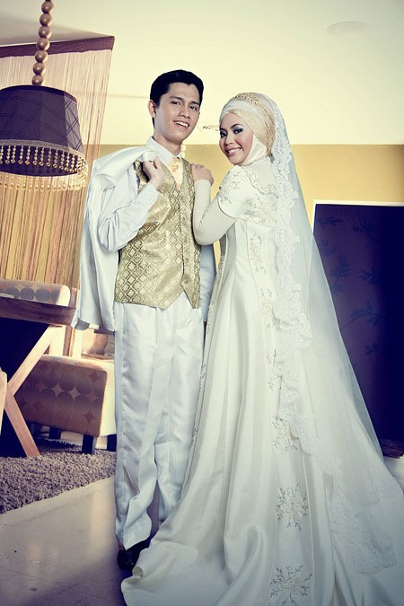Khairudin & Istie Andaryati Pre Wedding Gaun & Kebaya (dok. Wolipop)