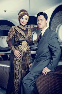 Khairudin & Istie Andaryati Pre Wedding Gaun & Kebaya (dok. Wolipop)