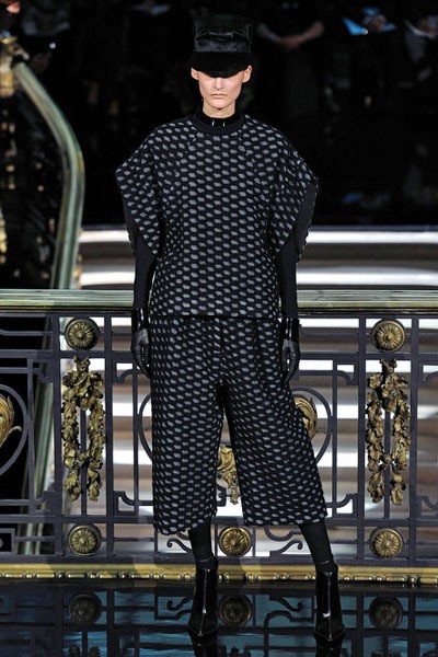 John Galliano. Fall/Winter 2013. Paris Fashion Week 2013. [Photo by Pascal Le Segretain/Getty Images]