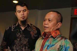 Datang Tengah Malam, Menkop Syarief Hasan Jenguk Dul di RS Pondok Indah