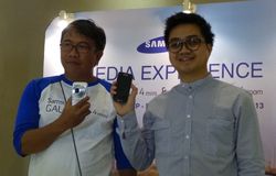Si Mungil Galaxy S4 Mini dan S4 Zoom