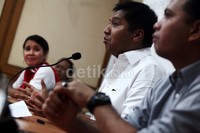 Maruara Sirait menyampaikan pendapatnya.