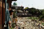 Kali Cipinang Dipenuhi Sampah