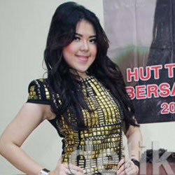 Terpengaruh Gaya Bahasa, Tina Toon Kini Vickylicious