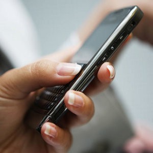 Rayuan Maut Penipu Undian BlackBerry Indonesia