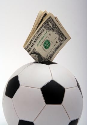 Ancaman di Balik Glamor Bintang Sepak Bola