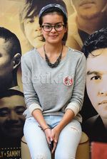 Eva Celia Manis Bergaya Casual