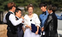 Dalam episode ini, Ji Hyo menjadi seorang Putri. (SBS)