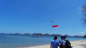 Aksi Terjun Payung yang Bikin Dag Dig Dug Penonton Sail Komodo