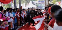 Presiden SBY tiba di lokasi pembukaan Sail Komodo 2013 di Pantai Pede, Labuan Bajo, NTT. Abror Rizki/Setpres.