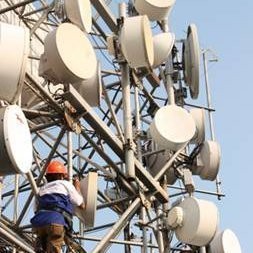 Telkomsel-XL Adu LTE, Indosat Modernisasi 3G 900 di Bali