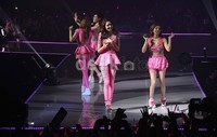 Yoona, Yuri, Tiffany, Jessica, Hyoyeon, Taeyeon, Sooyoung, Sunny dan Seohyun