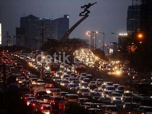 Kata Ahok Soal Mobil Murah