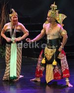 Menteri Main Arjuna Galau