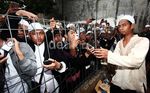 Ramai-ramai Mendokumentasikan Kepergian Habib Munzir