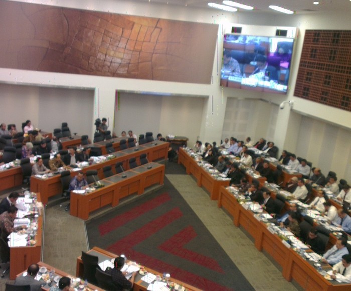 2 Menteri, Gubernur BI, Hingga Bos Pertamina Rapat di DPR Bahas Anggaran 2014
