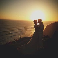 Sunset membuat suasana semakin romantis. (Instagram)