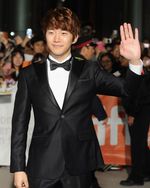 Junho 2PM Eksis di Festival Film Toronto