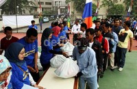 Persatuan Pensiunan Bank Rakyat Indonesia (PPBRI) membagikan 1.625 paket sembako.