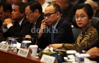 Rapat tersebut membahas soal asumsi makro ekonomi di 2014, termasuk membahas kondisi perekonomian saat ini yang tengah dihadapi Indonesia.