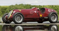 Mobil ini adalah Alfa Romeo 8C-35. Mobil ini mampu berlari hingga 265,5 km/jam. (dok Bonhams)