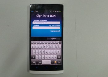 Saat dijajal detikINET, file instalasi (APK) BBM untuk Android memang benar bisa digunakan. Namun untuk bisa chatting dengan sesama pengguna BBM tampaknya harus masih bersabar.     