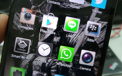 Mengintip Aksi BBM di Ponsel Android