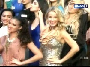 Jalani Pemotretan, Kontestan Miss World Kenakan Pakaian Sopan