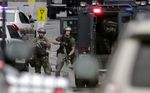 Baku Tembak di Markas AL Washington