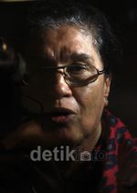 Si Imut Safeea Jenguk Dul Lagi