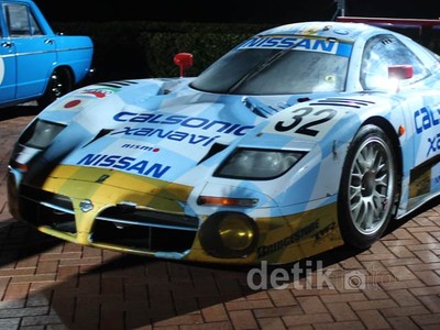 5 Speed Racer Nissan-Datsun