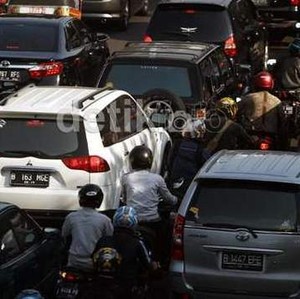 Ini Isi Surat Jokowi untuk Wapres Soal Banjir Mobil Murah