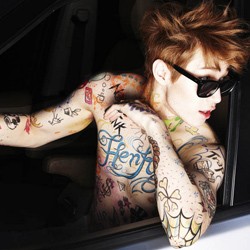 Henry Lau Syuting Drama My Sweet City di China