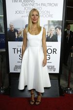 Simply White Gwyneth Paltrow