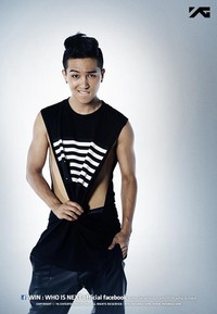 Sang leader Tim A, Song Min Ho. (YG Ent.)