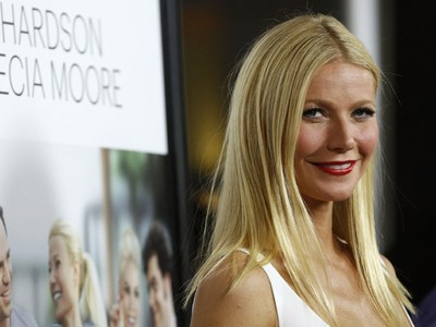 Simply White Gwyneth Paltrow