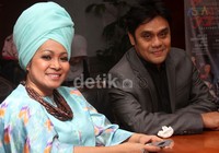 Rieke Ruslan ikut dalam jumpa pers tersebut. Gus Mun/detikHot.