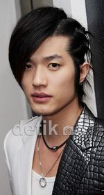 T2 Vakum, Tika dan Lee HiTZ Rilis Lagu Duet