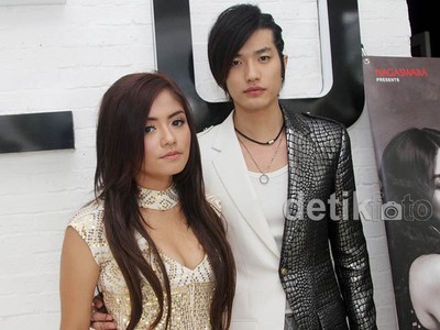 T2 Vakum, Tika dan Lee HiTZ Rilis Lagu Duet